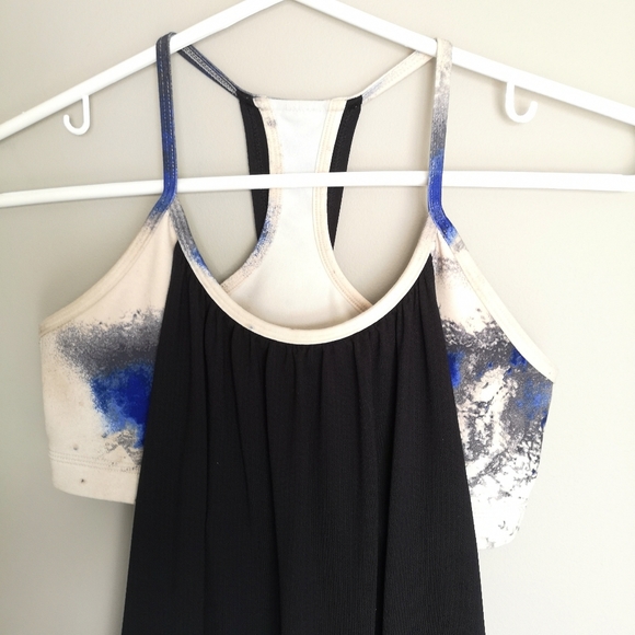 Lululemon Activewear Singlet Yoga Tank Top - Picture 2 of 14